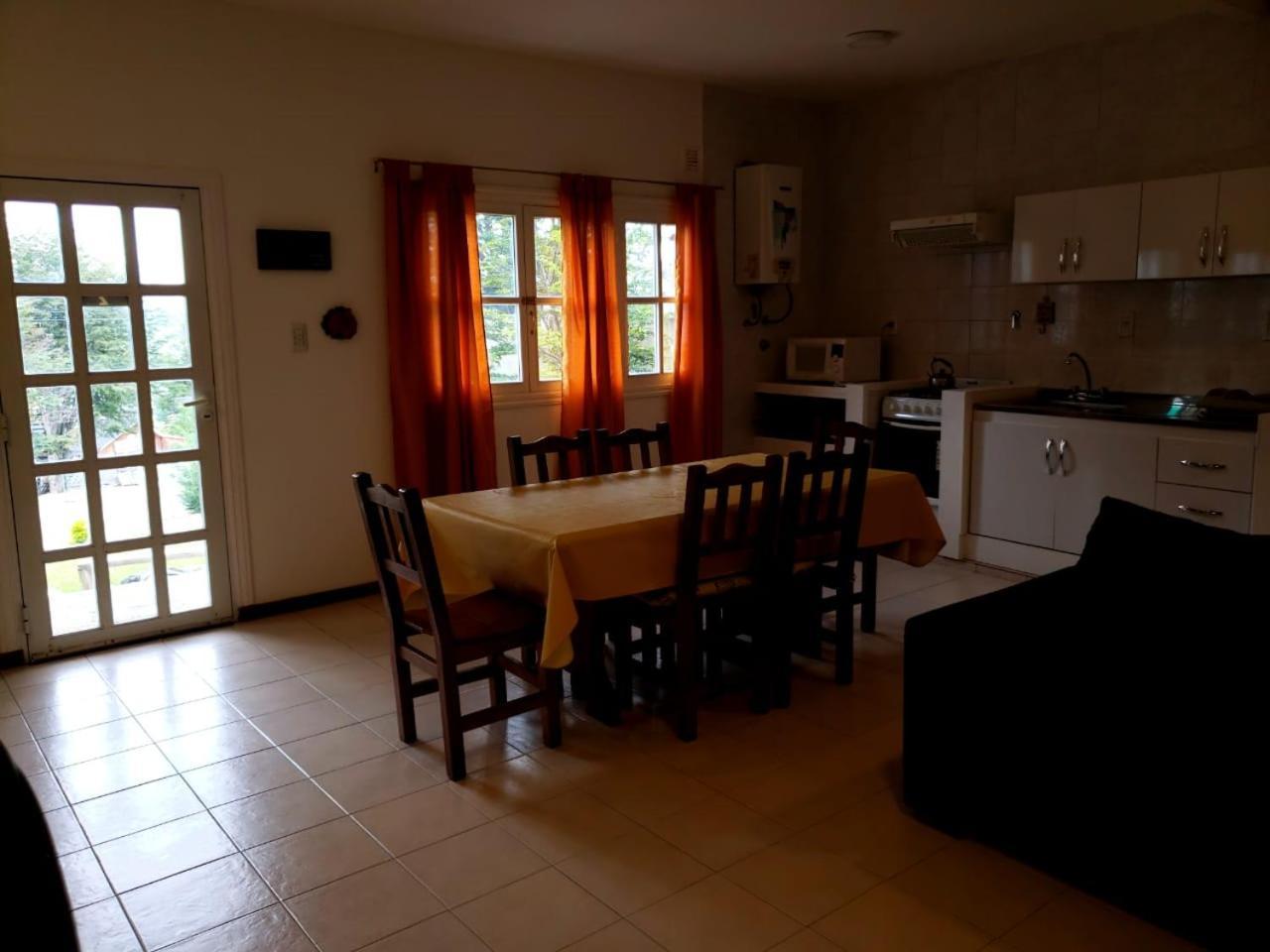 Appartement Departamentos Del Bosque à Ushuaïa Extérieur photo
